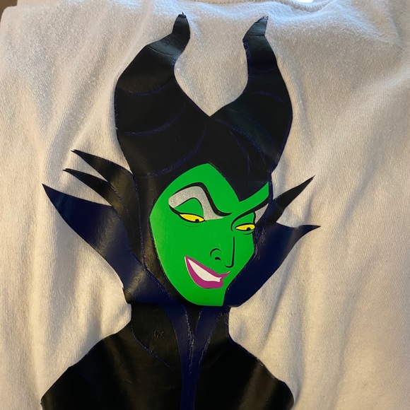 Made tshirts and legging and cups - Picture 2 of 8